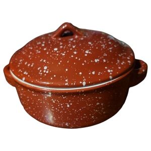 VTG LTD Commodities Stoneware Red Speckled Casserole Dutch Oven Dish Bowl/Lidded